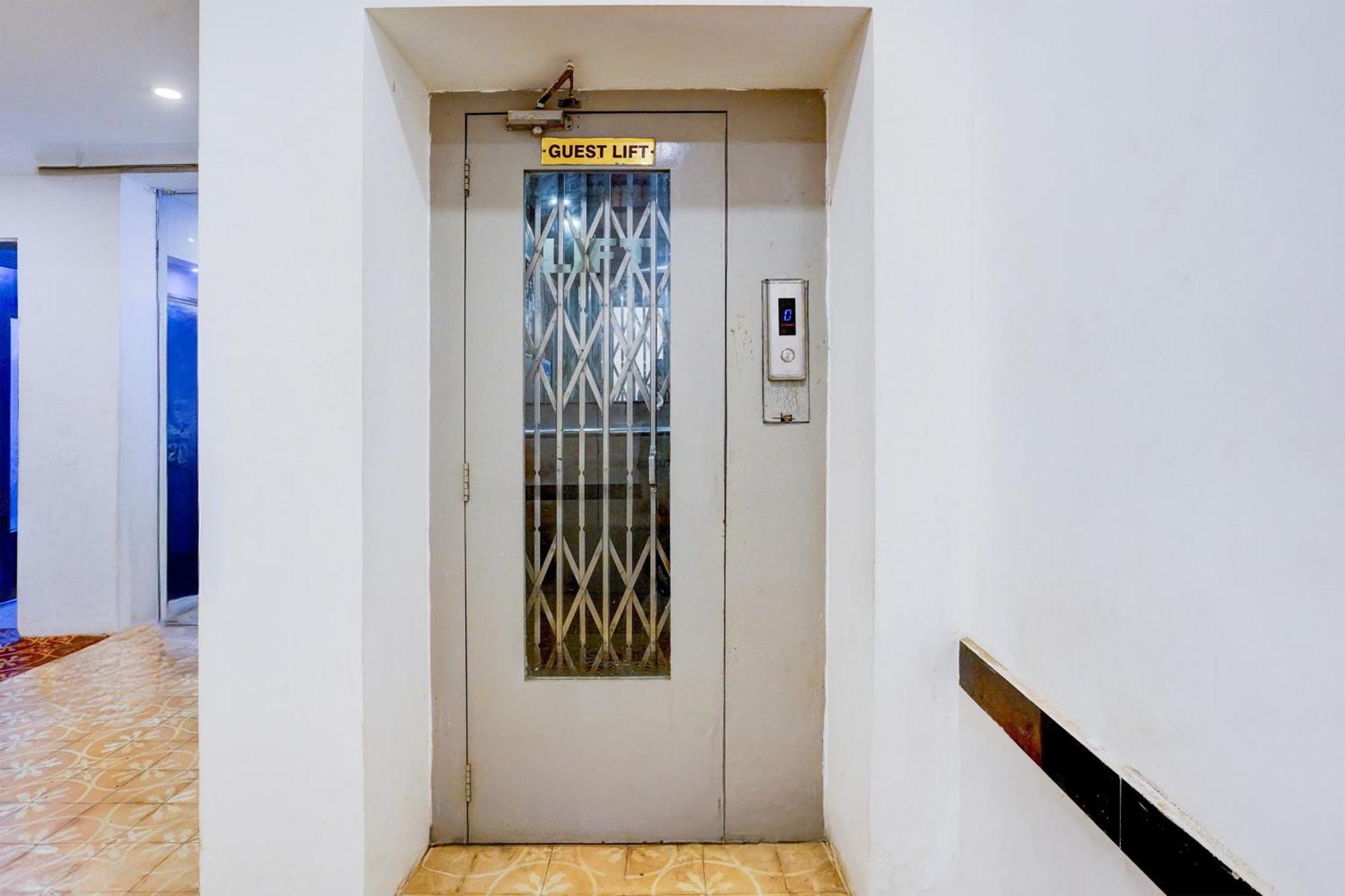 孟买 Townhouse Khar The Habitat酒店 外观 照片